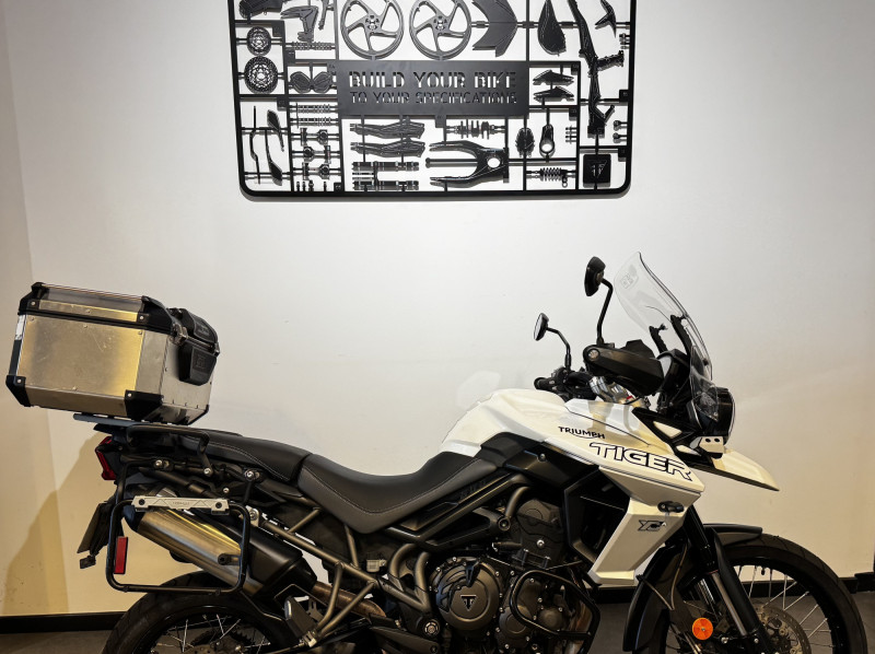 TRIUMPH TIGER 800 XCA