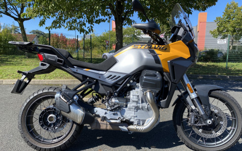 MOTO GUZZI STELVIO 