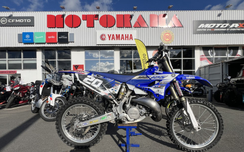 YAMAHA YZ125
