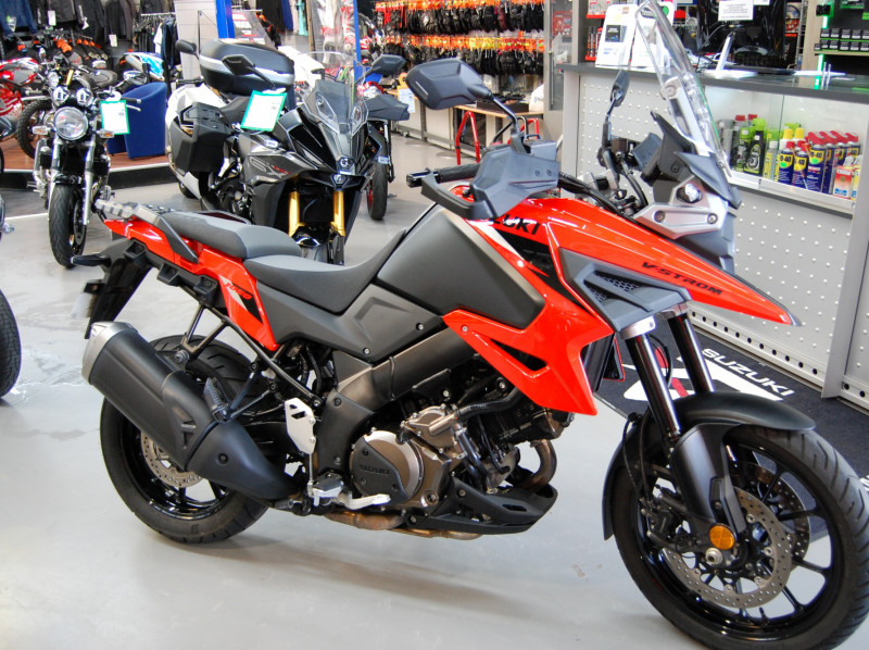 SUZUKI DL V-STROM 1050