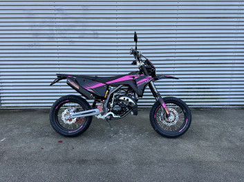FANTIC XE 50 PERFORMANCE EDITION FULL PINK