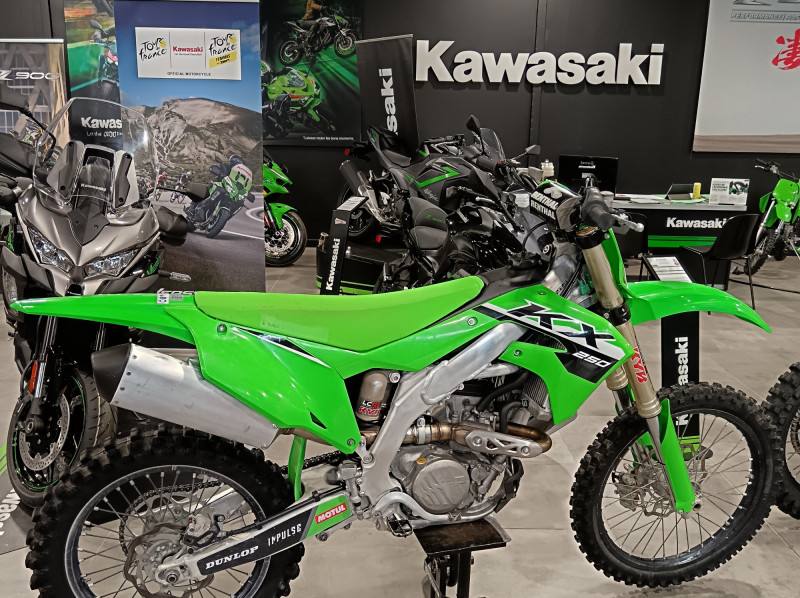 KAWASAKI KX250F CROSS