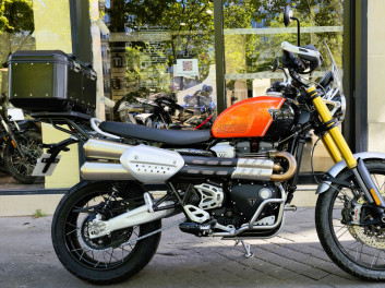 TRIUMPH SCRAMBLER 1200 XE
