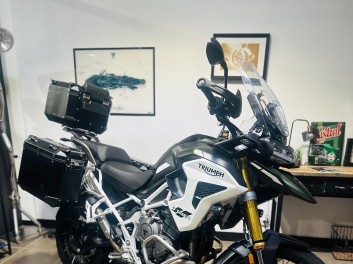 TRIUMPH TIGER 1200 RALLY PRO
