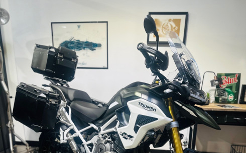 TRIUMPH TIGER 1200 RALLY PRO