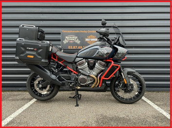 HARLEY-DAVIDSON ADVENTURE PAN AMERICA 1250 CVO