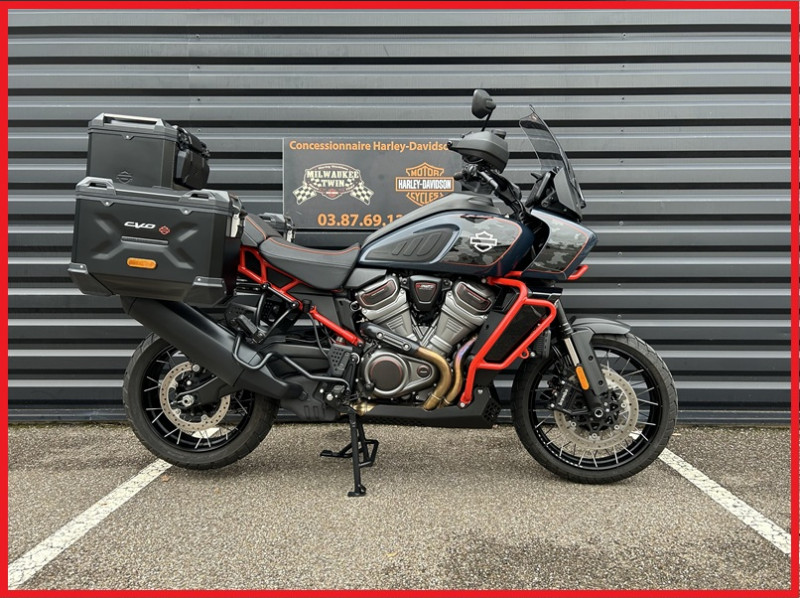 HARLEY-DAVIDSON ADVENTURE PAN AMERICA 1250 CVO