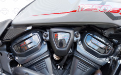HARLEY-DAVIDSON ADVENTURE PAN AMERICA 1250 ST