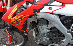 HONDA CR450F