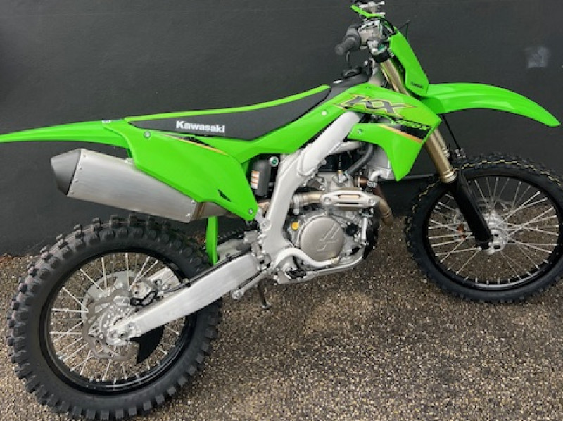 EXCEPTIONNEL DESTOCKAGE KX 450 X NEUVE DE 2022 