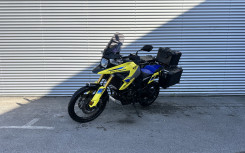 SUZUKI DL V-STROM 1050DE 1ERE MAIN 