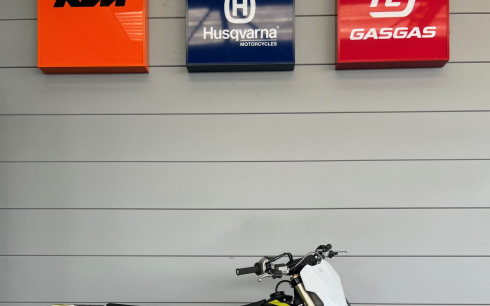 TRIUMPH TF 250-X MODELE 2026 4H