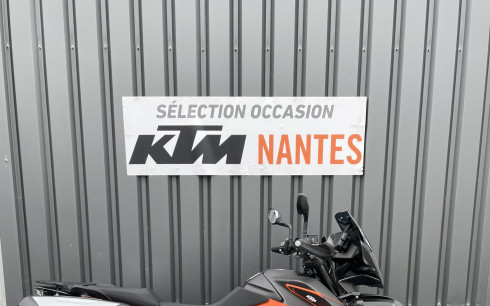 KTM 890 ADVENTURE