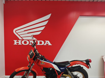 HONDA TLR 200