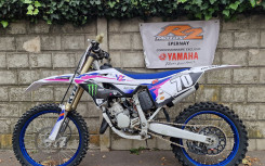 YAMAHA YZ125 MONSTER ENERGY