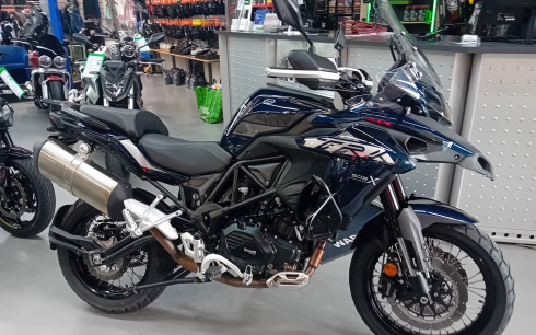 BENELLI TRK 502 X