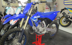 YAMAHA YZ 125