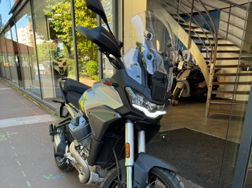 MOTO GUZZI STELVIO