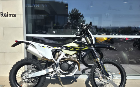 TRIUMPH TF 250-E