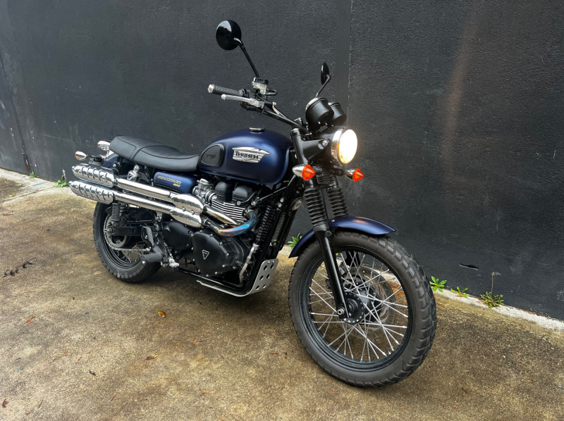 TRIUMPH SCRAMBLER 900