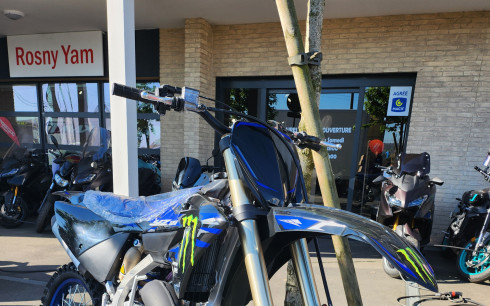 YAMAHA YZ125 MONSTER ENERGY