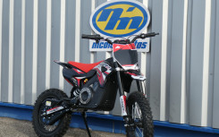 APOLLO MOTORS ROCKET