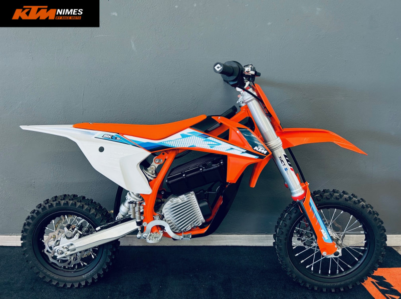 KTM SX-E 5 - 2024 (147€/mois)