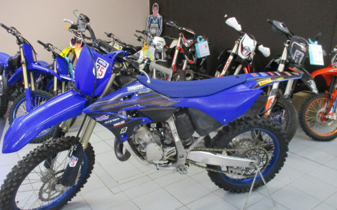 YAMAHA YZ 125