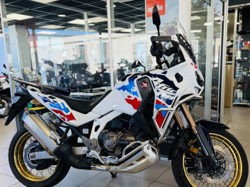 HONDA AFRICA TWIN DCT ADVENTURE SPORTS REPLICA