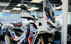 HONDA AFRICA TWIN DCT ADVENTURE SPORTS REPLICA