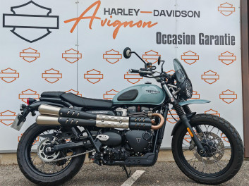 TRIUMPH STREET SCRAMBLER 900